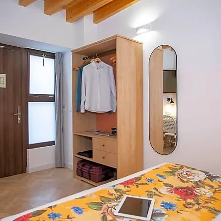 Hotel Casual Con Duende By Casual